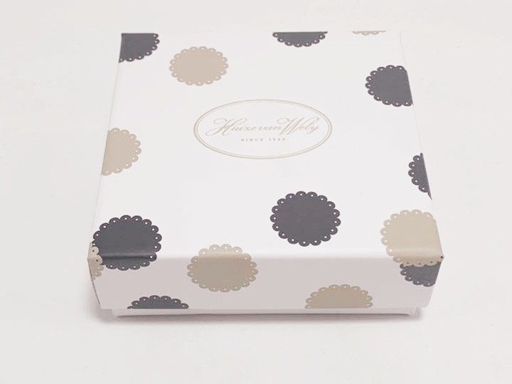 Custom Jewelry Packaging Boxes Creamy White Color Recycled Jewelry Boxes