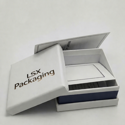 Buen precio Caja de papel para joyería con textura nítida y limpia, perfecta como caja de regalo de embalaje universal para joyería y accesorios de lujo ligero en línea