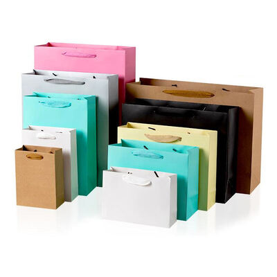 Buen precio Bolsa de Papel Kraft Impresa Personalizada Diseñada con Barniz Mate Brillante, Barniz UV Puntual, Relieve y Estampado Metálico para Aplicaciones de Empaque en línea