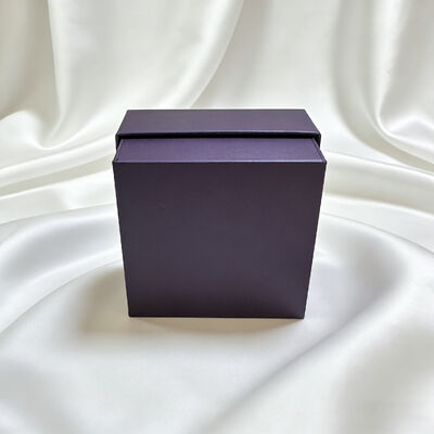 Buen precio Caja de joyería de papel estilo cajón hecha de papel de arte recubierto con forro de terciopelo suave y opciones de artesanía personalizadas que incluyen impresión UV en línea