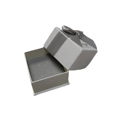 Buen precio Caja de papel personalizable para joyería con cierre magnético y acabado de laminación mate, ideal para necesidades de empaque y presentación de regalos de joyería minorista online