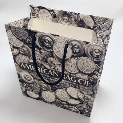 Buen precio El regalo de papel impreso aduana del OEM empaqueta el fotograbado Pritning conveniente llevar en línea