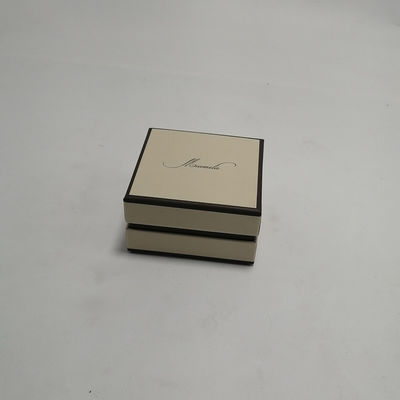 Buen precio La caja de papel del paquete de Jewellry del color de la mezcla, recicla las cajas de empaquetado personalizadas en línea