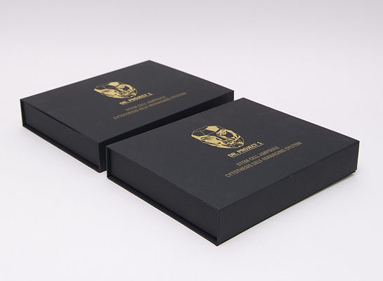 Buen precio El empaquetado negro encajona la caja rígida del papel del paquete del regalo con espuma/la tarjeta del parte movible en línea