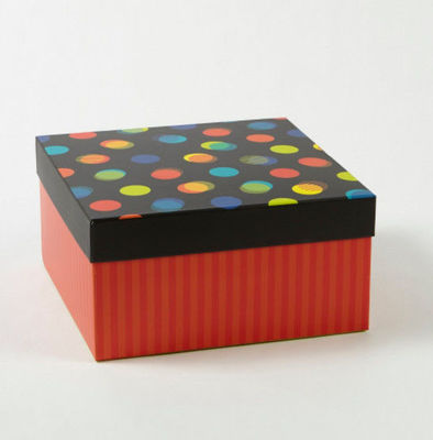 Buen precio Caja de papel del paquete del regalo en línea